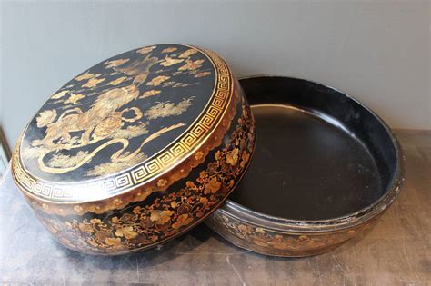 Oriental Lacquer Box For Tabletop Storage 